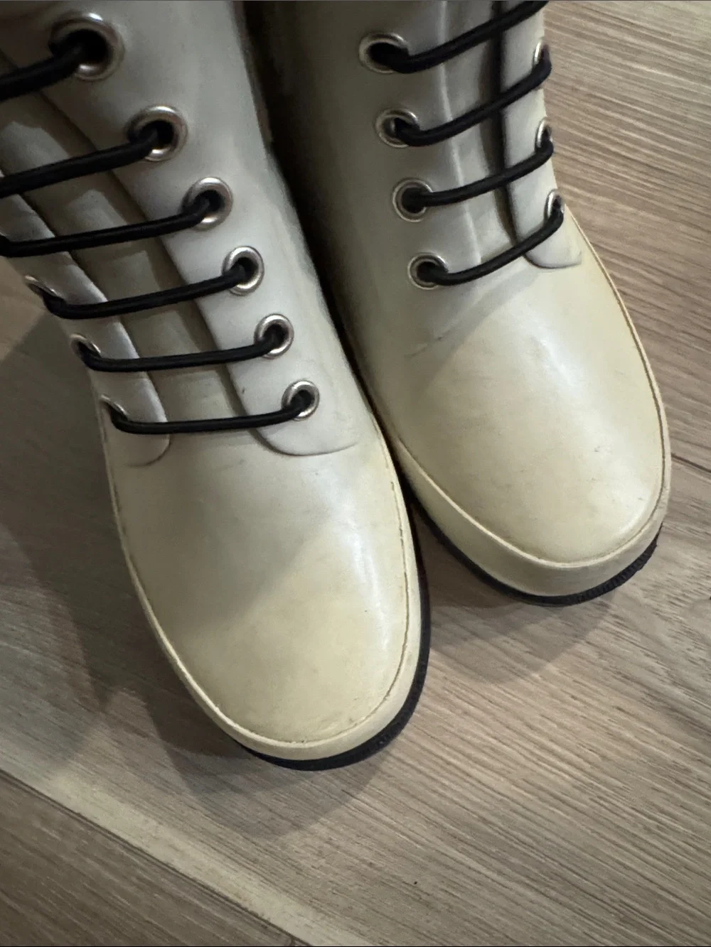 Cream Lace-Up girls rain boots